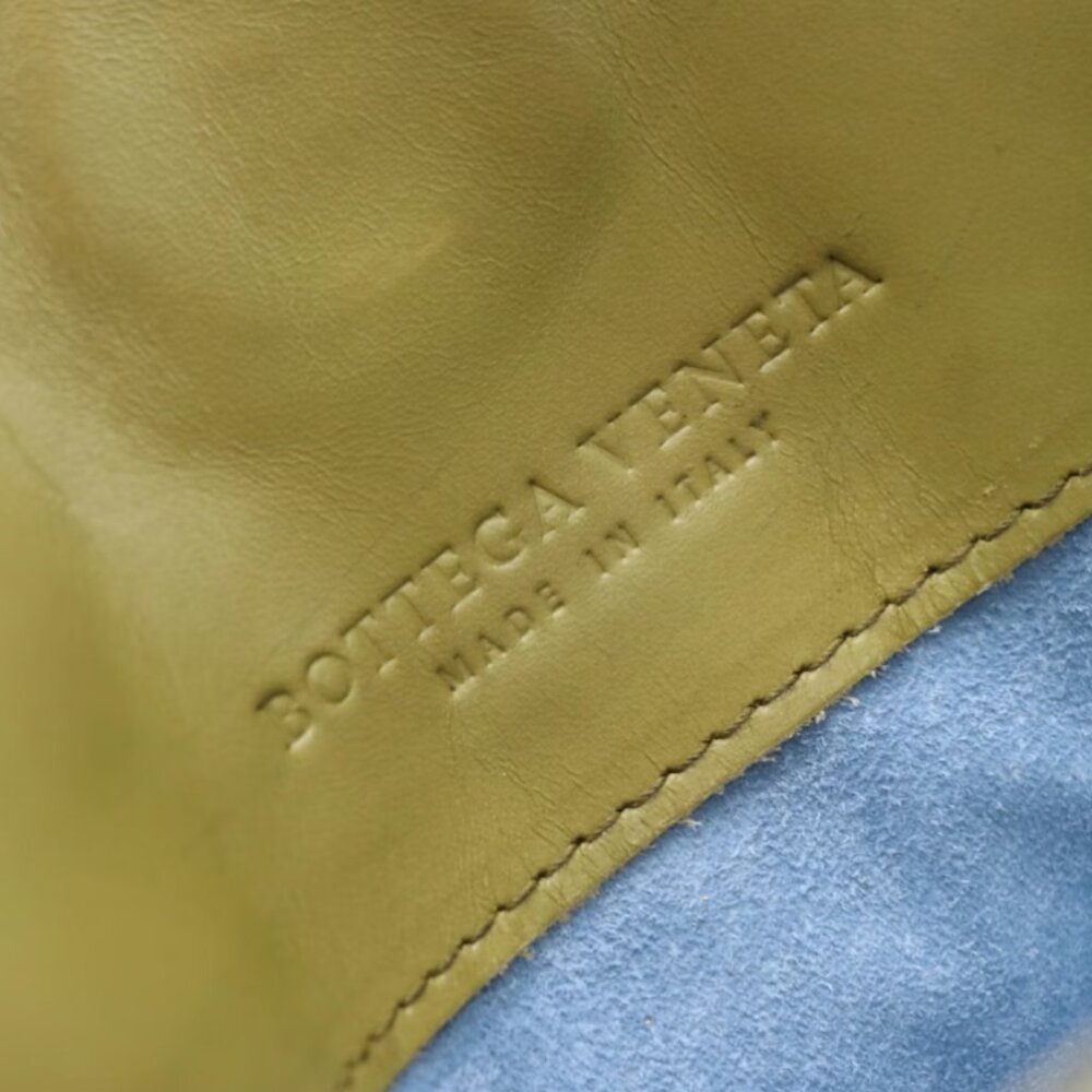 Authentic Bottega Veneta Flat Shoulder Bag - Golden Metallic Intrecciato Leather - Picture 7 of 16